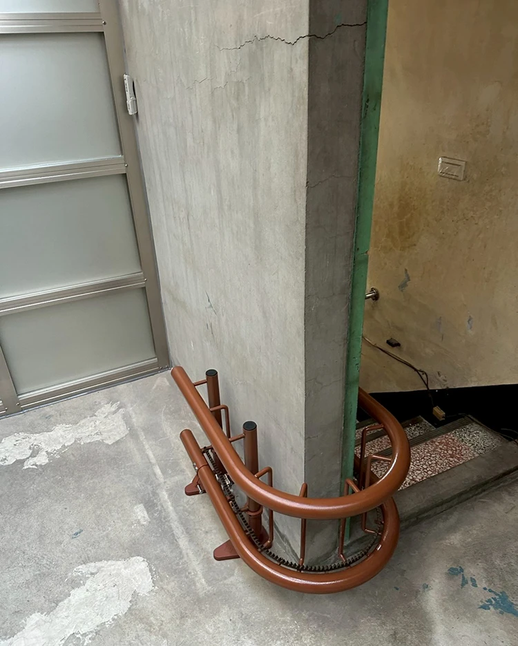 L-shaped-Curved-brown-1Fto2F (1)